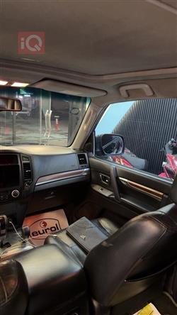 ميتسوبيشي باجيرو